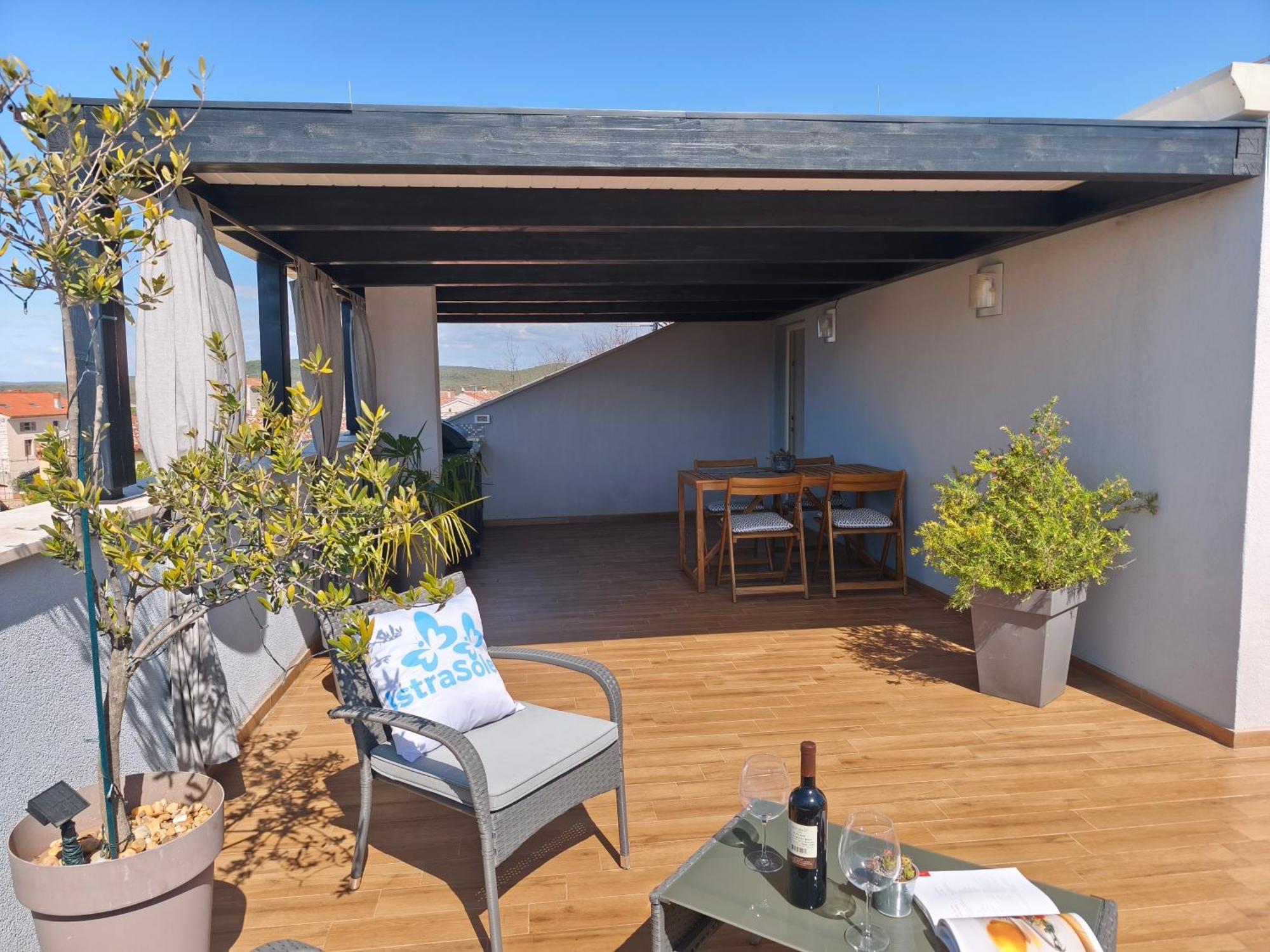 באלה Rooms And Apartments Istrasoley מראה חיצוני תמונה